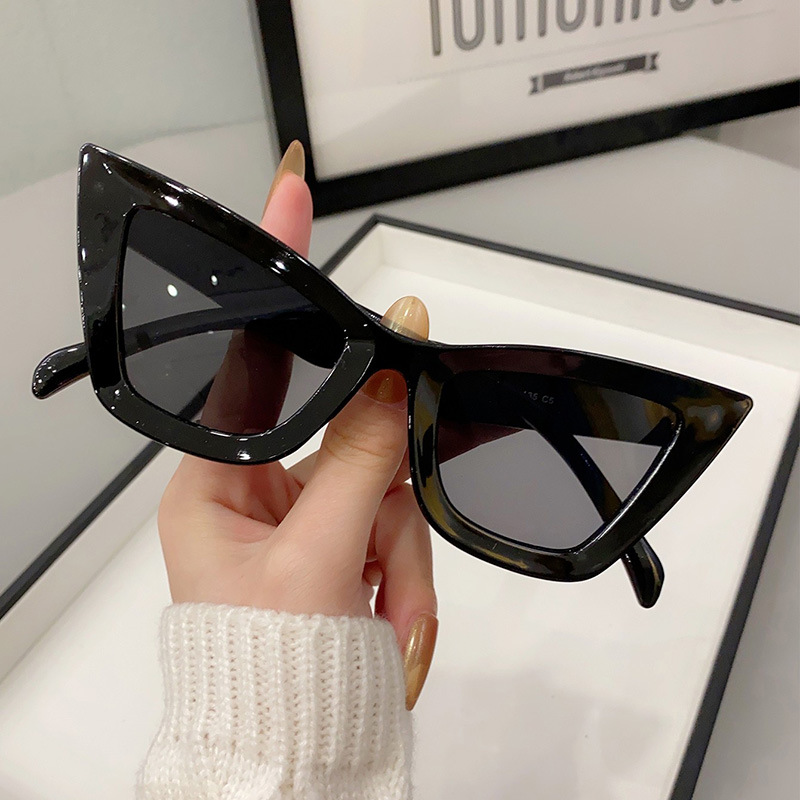 Sunglasses Cat Eye - نظارات شمسية جديدة كبيرة الإطار بتصميم