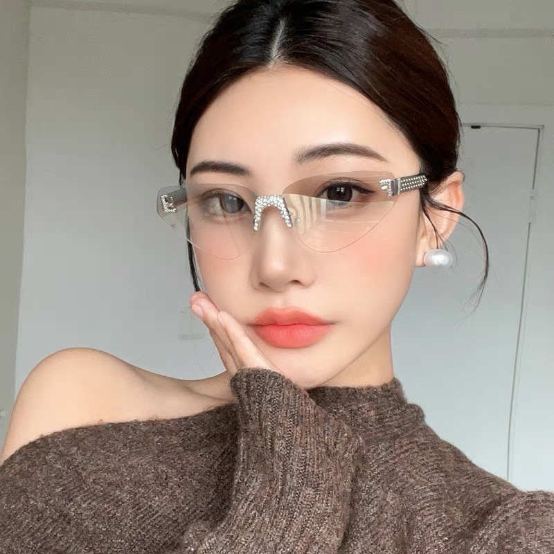 Sunglasses Cat Eye - المرأة مثير القط العين بدون شفة