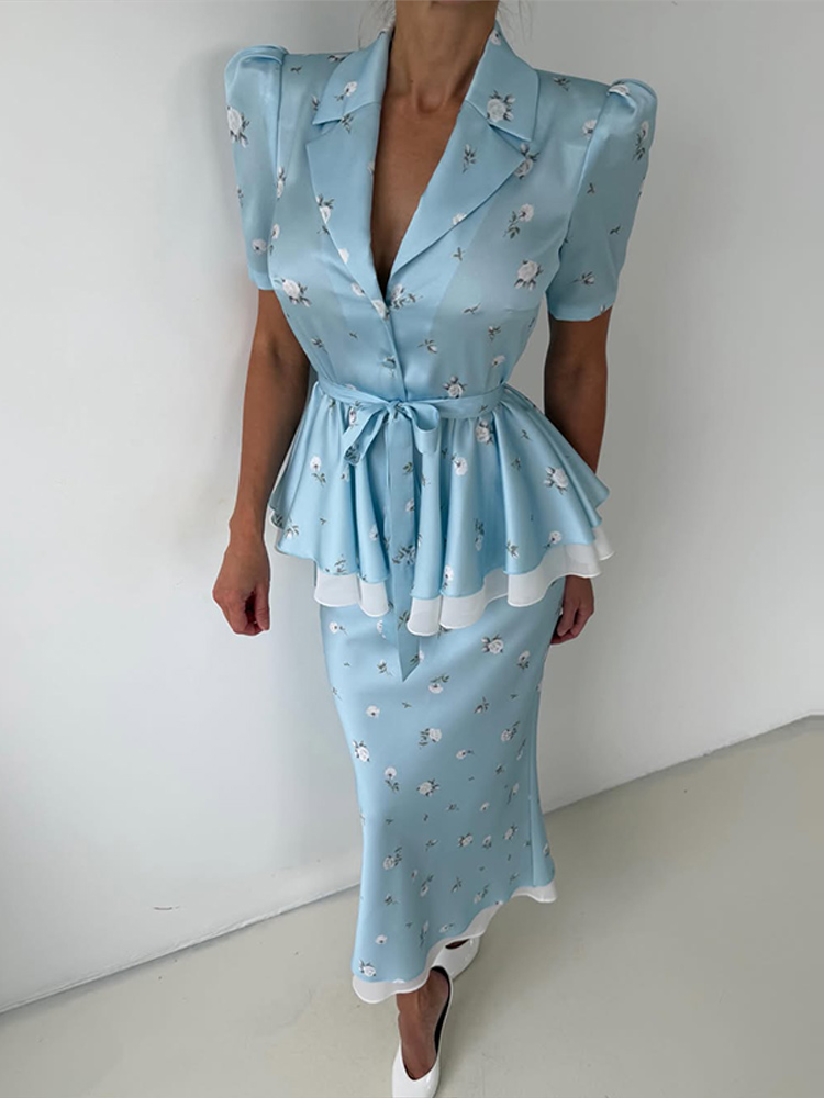 طقم بليزر وتنورة بنقشة زهور لل - مراجعة Romper Floral Print وسعره