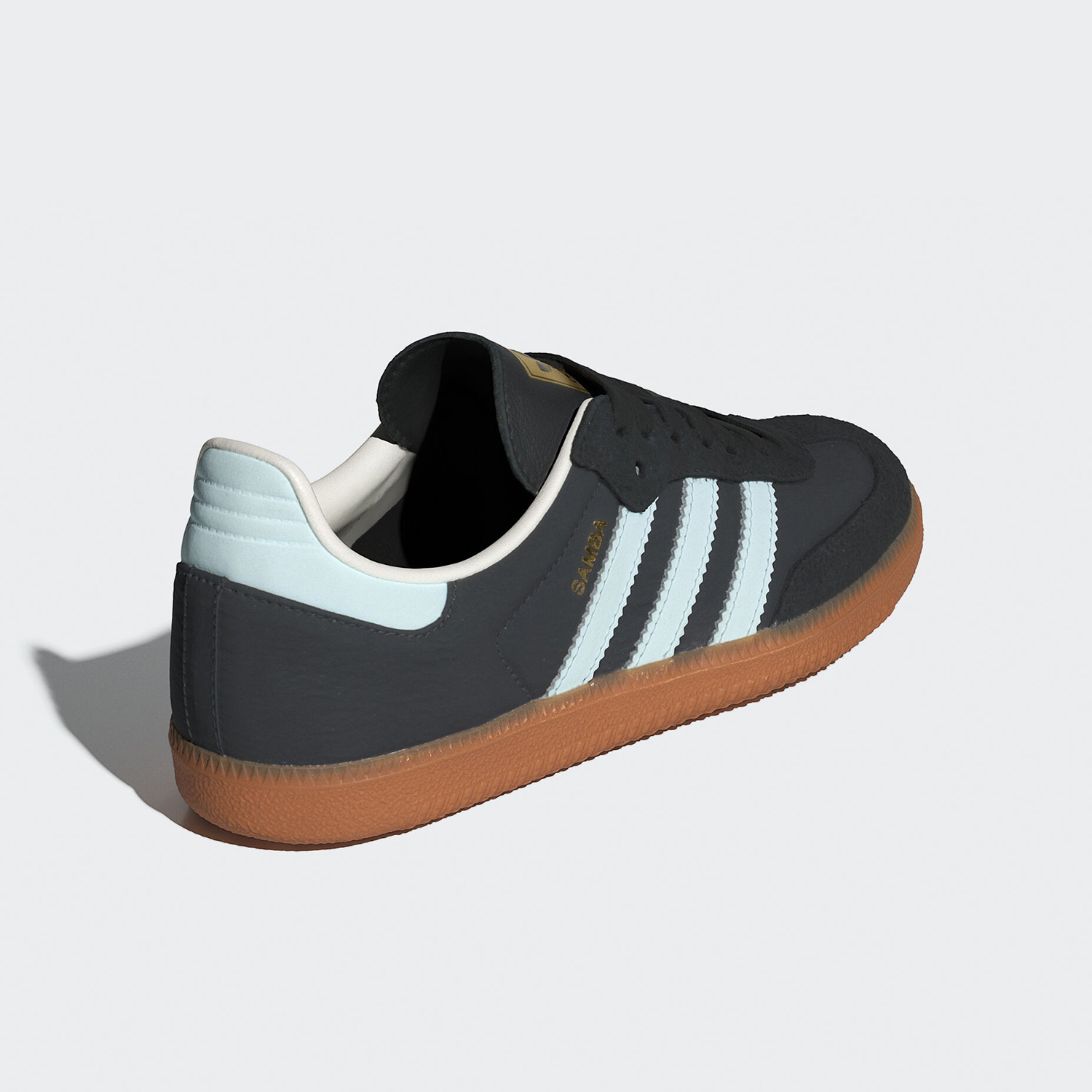 حذاء أديداس أصلي ثلاثي الأوراق - مراجعة Adidas Shoes Samba وسعره