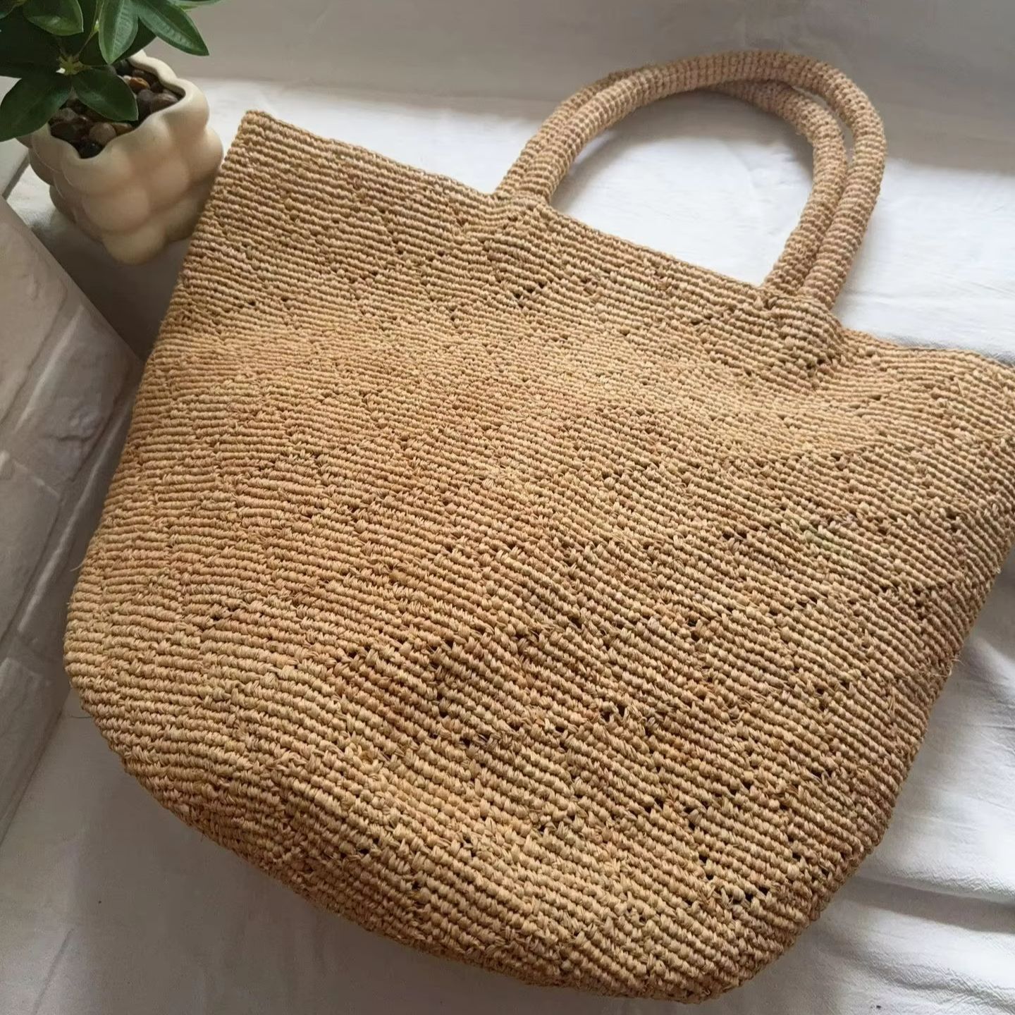 حقيبة شاطئ نسائية مربعة الشكل  - مراجعة Crochet Bag Raffia وسعره