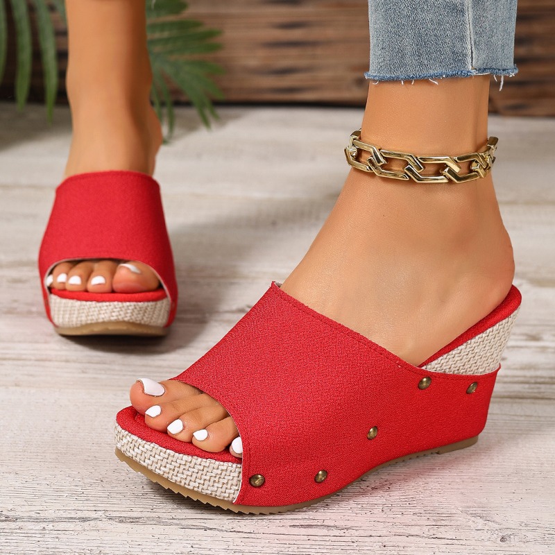 شباشب نسائية جديدة لصيف 2026،  - مراجعة Wedge Espadrille Women وسعره