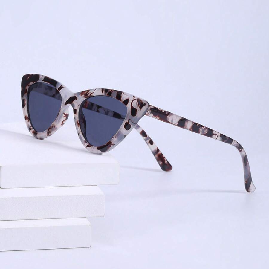 نظارات عين القطة العصرية الرائ - مراجعة Sunglasses Cat Eye وسعره