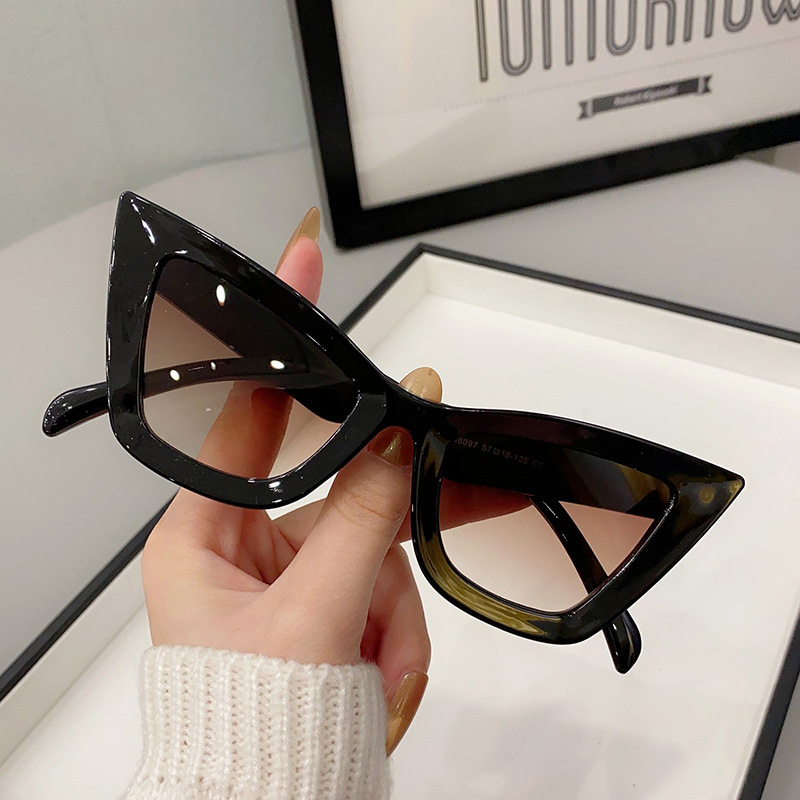 نظارات شمسية جديدة كبيرة الإطا - مراجعة Sunglasses Cat Eye وسعره
