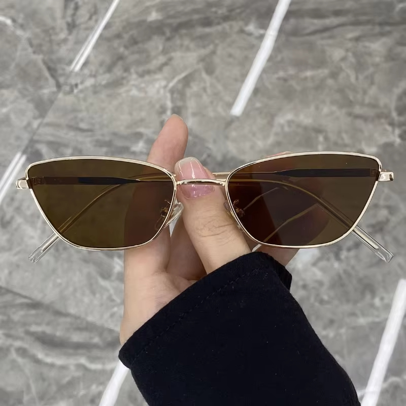 نظارات شمسية نسائية بتصميم عين - مراجعة Sunglasses Cat Eye وسعره