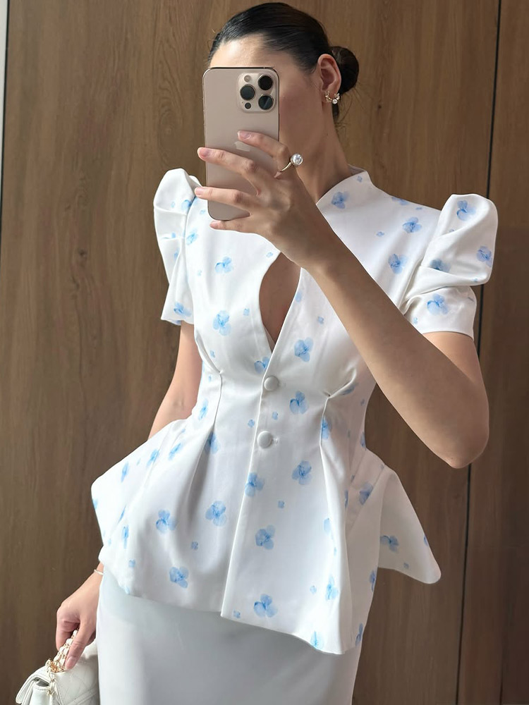 بلوزة نسائية أنيقة من الساتان  - مراجعة Romper Floral Print وسعره