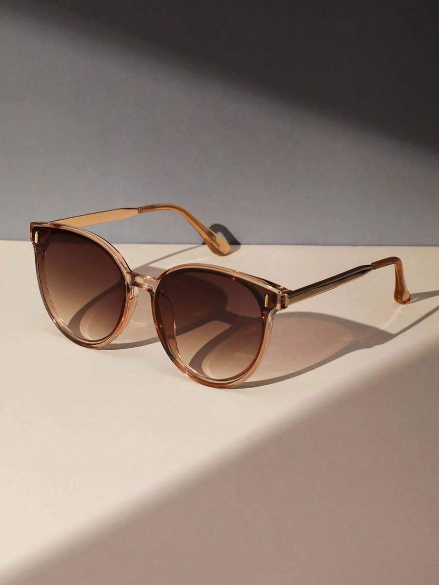 نظارة نسائية بإطار بلاستيكي عل - مراجعة Sunglasses Cat Eye وسعره